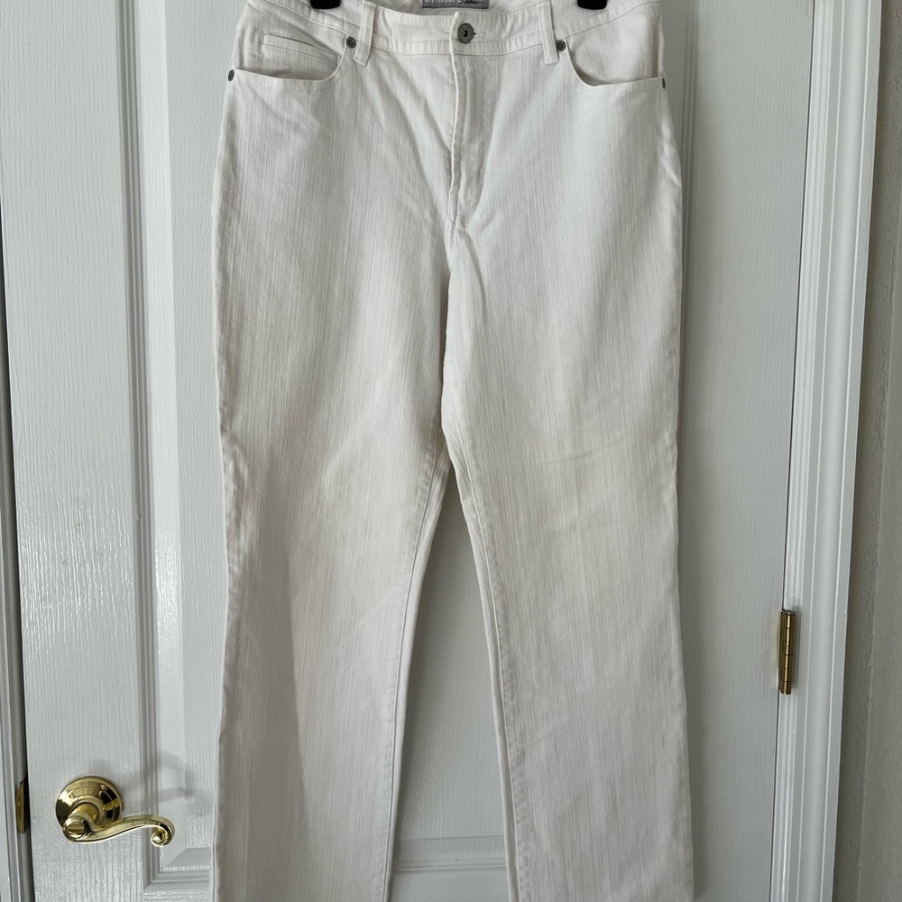 Chico platinum pants size 1, 98% cotton 2% spandex.